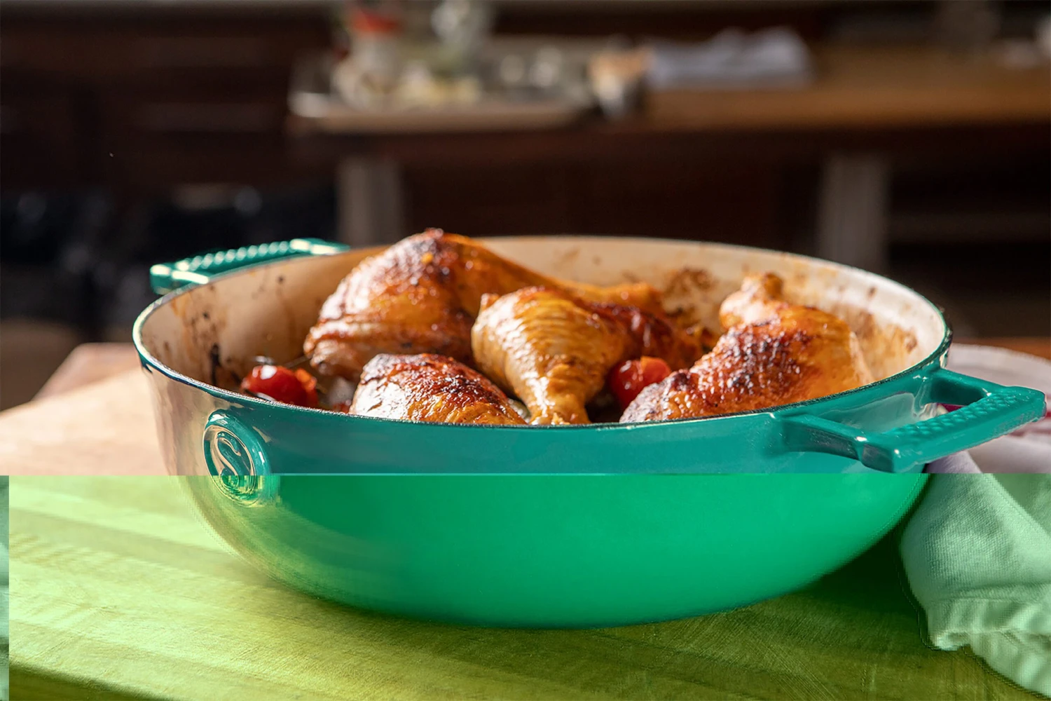 Saveur Selects Hapjespan Voyage - Saveur Blue - ø 30 Cm / 4.2 Liter - Geëmailleerde Anti-aanbaklaag 4 Saveur Selects Hapjespan Voyage - Saveur Blue - ø 30 Cm / 4.2 Liter - Geëmailleerde Anti-aanbaklaag - Afbeelding 2