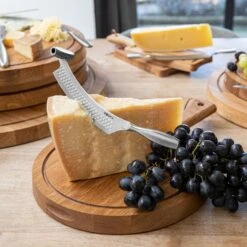 Boska Kaasmes Hollands Monaco+ -Speciaalzaken Voor Keukengerei 307106 320091 Hollands Kaasmes Monaco Nr.8 Serveerplank Friends Rond M 2 Pasen 2023