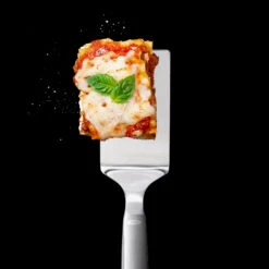 OXO Good Grips Lasagnespatel Steel -Speciaalzaken Voor Keukengerei 51361091464 b9b493bb51 o