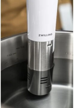 Zwilling Sous Vide Stick Enfinigy - Nauwkeurige Temperatuurinstelling - IPX7 Waterproof - Zilver/Wit 15 Zwilling Sous Vide Stick Enfinigy - Nauwkeurige Temperatuurinstelling - IPX7 Waterproof - Zilver/Wit -Speciaalzaken Voor Keukengerei 750045314