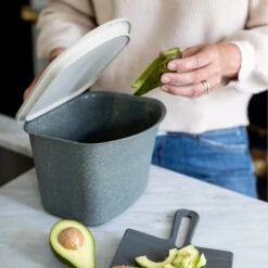 Koziol Tafelprullenbak Bibo Grijs -Speciaalzaken Voor Keukengerei 7605 bibo 7250 snap s 701 os