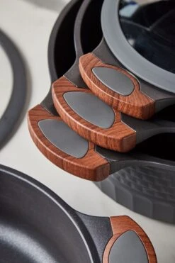 Resto Kitchenware Pannenset - 13 Delige Set - Inductie En Alle Andere Warmtebronnen -Speciaalzaken Voor Keukengerei 799x1200 2