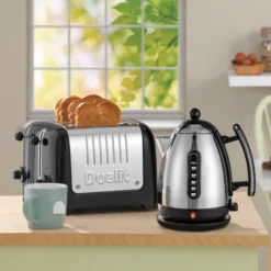 Dualit Broodrooster Lite - 4 Sleuven - Black - D46225 11 Dualit Broodrooster Lite - 4 Sleuven - Black - D46225 -Speciaalzaken Voor Keukengerei 85957 lite jug kettle4 toaster 4 slot black lifestyle web