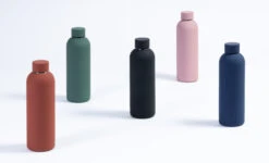 Sareva Thermosfles / Waterfles - Zwart - 500 Ml -Speciaalzaken Voor Keukengerei 8720364455903 1 1