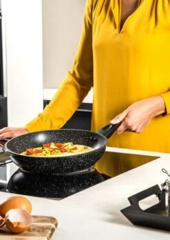 Westinghouse Koekenpan Marble - ø 28 Cm - Standaard Anti-aanbaklaag -Speciaalzaken Voor Keukengerei Clipboard01 33