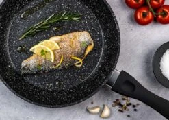 Westinghouse Koekenpan Marble - ø 26 Cm - Standaard Anti-aanbaklaag -Speciaalzaken Voor Keukengerei Clipboard02 22