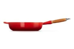 Le Creuset Hapjespan Signature - Kersenrood - ø 28 Cm / 3.6 Liter- Geëmailleerde Anti-aanbaklaag -Speciaalzaken Voor Keukengerei LC 20210721 HL PS FS 20259280600422 003