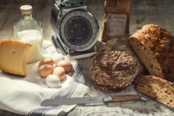 Laguiole Style De Vie Broodmes Olijfhout -Speciaalzaken Voor Keukengerei Laguiole broodmes olijfhout sf gr 2