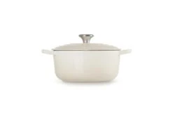 Le Creuset Braadpan Signature - Meringue - ø 20 Cm / 2.4 Liter -Speciaalzaken Voor Keukengerei RS9471 LC 20191212 FR PS 00001 1