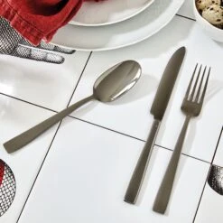 Sambonet Bestekset Flat - Zwart - 36 Delig / 6 Personen -Speciaalzaken Voor Keukengerei Sambonet Bestekset Flat Zwart 36 Delig