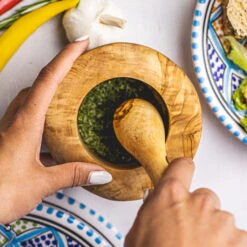 Jay Hill Vijzel Tunea - Olijfhout - ø 12 Cm -Speciaalzaken Voor Keukengerei TuneaHand 9