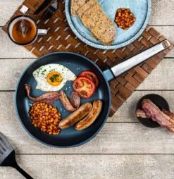 Westinghouse Koekenpan Performance - Bravery Blue - ø 24 Cm - Standaard Anti-aanbaklaag -Speciaalzaken Voor Keukengerei WCFP0095024BL 8