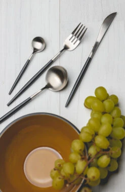 Jay Hill Bestekset - RVS / Zwart - 24 Delig / 6 Personen -Speciaalzaken Voor Keukengerei jay hill bestek rvs 1 2