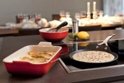 Le Creuset Pannenkoekenpan Les Forgées TNS - ø 24 Cm - Standaard Anti-aanbaklaag -Speciaalzaken Voor Keukengerei le creuset pannenkoekenpan sfeer 1