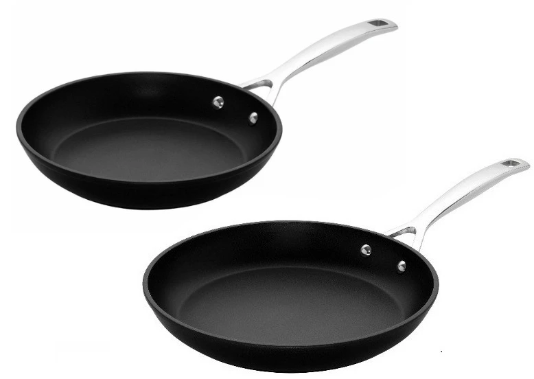 Le Creuset Koekenpannenset Les Forgées TNS - ø 24 En 28 Cm - Standaard Anti-aanbaklaag 3 Le Creuset Koekenpannenset Les Forgées TNS - ø 24 En 28 Cm - Standaard Anti-aanbaklaag