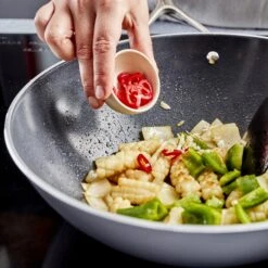 Demeyere Wokpan Alu Pro 5 - Ceraforce - ø 30 Cm - Keramische Anti-aanbaklaag -Speciaalzaken Voor Keukengerei pdp masonry content demeyere alu pro 5 wok heats up quickly