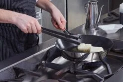 Sambonet Serveerpincet Zwart 8 Sambonet Serveerpincet Zwart -Speciaalzaken Voor Keukengerei sambonet serveerpincet zwart sfeer3