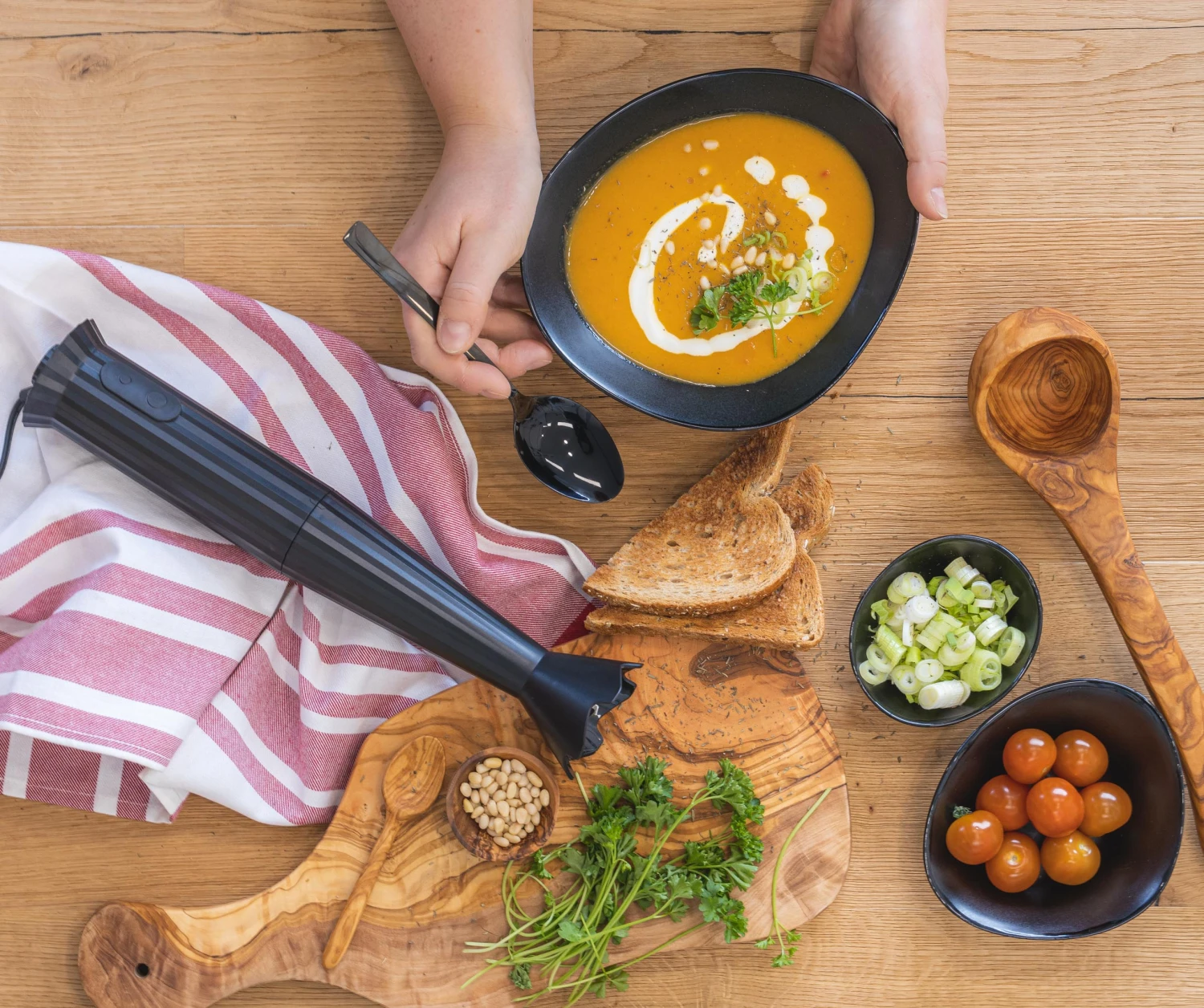 Alessi Staafmixer Set Plissé - Zwart - Michele De Lucchi - MDL10S B 4 Alessi Staafmixer Set Plissé - Zwart - Michele De Lucchi - MDL10S B - Afbeelding 2