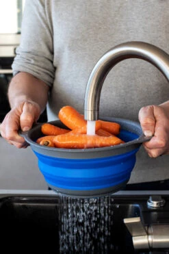 Colourworks Vergiet Blauw - ø 24 Cm -Speciaalzaken Voor Keukengerei vp7ngzwqwk1nvwberakb 12941